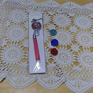 Aromatherapy pendant  with chain and pads for essential oils